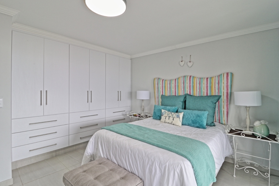4 Bedroom Property for Sale in Monte Christo Western Cape